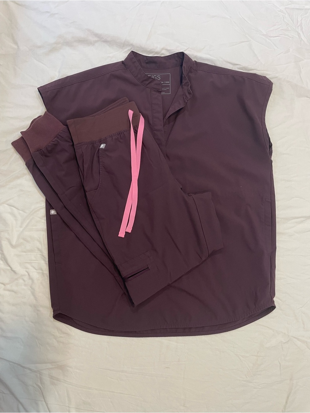 Figs Women's Espresso Scrub Top and Joggers with Pink Drawstring